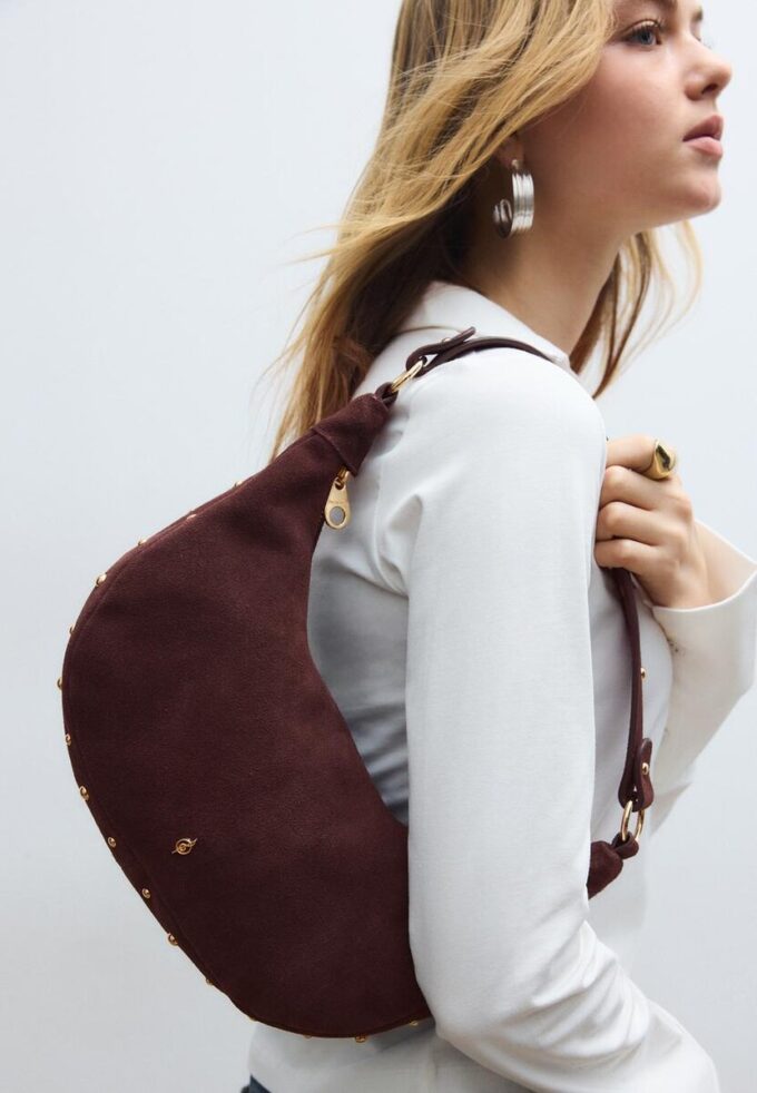 100% leeren schoudertas met studs