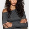 Asymmetrisch T-shirt met gerimpelde details Asymmetrisch T-shirt met gerimpelde details