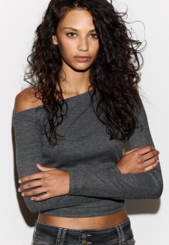 Asymmetrisch T-shirt met gerimpelde details