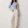 Asymmetrisch T-shirt met metalen gesp