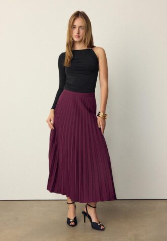 Asymmetrisch T-shirt met metalen gesp