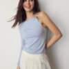 Asymmetrisch T-shirt met metalen gesp