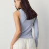 Asymmetrisch T-shirt met metalen gesp