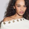 Asymmetrisch T-shirt met oogjes Asymmetrisch T-shirt met oogjes