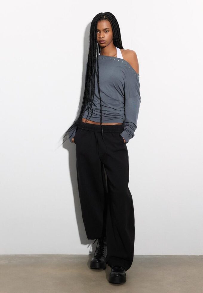 Asymmetrisch T-shirt met studs Asymmetrisch T-shirt met studs