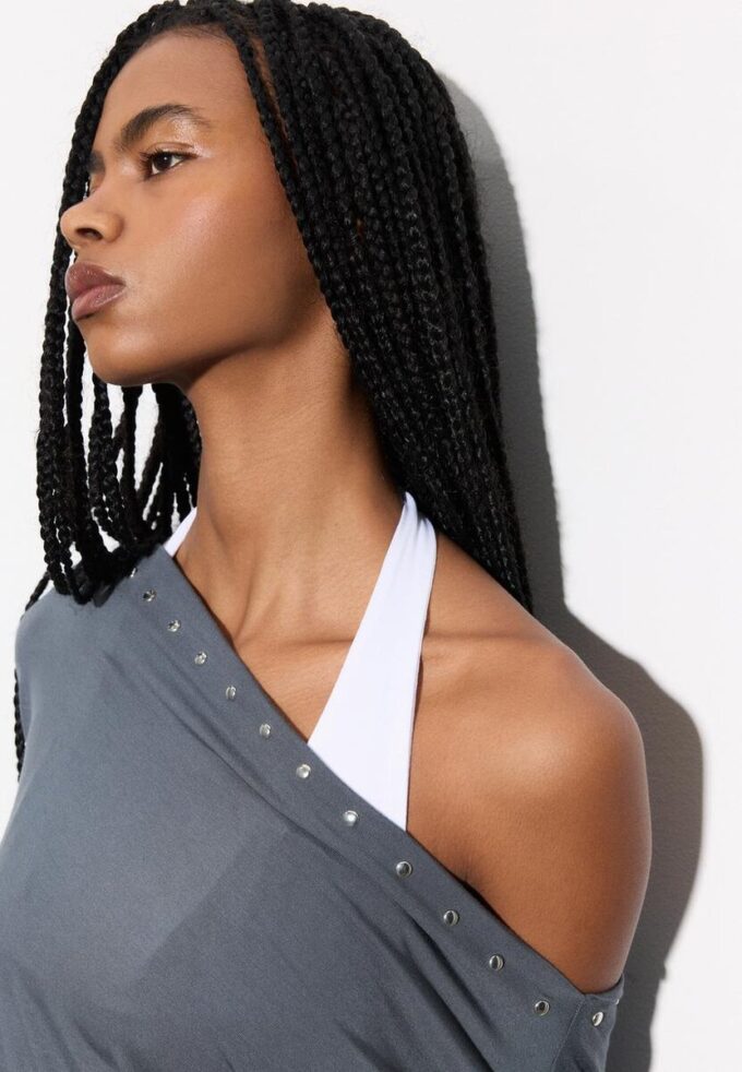 Asymmetrisch T-shirt met studs Asymmetrisch T-shirt met studs