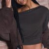 Asymmetrisch T-shirt met studs Asymmetrisch T-shirt met studs