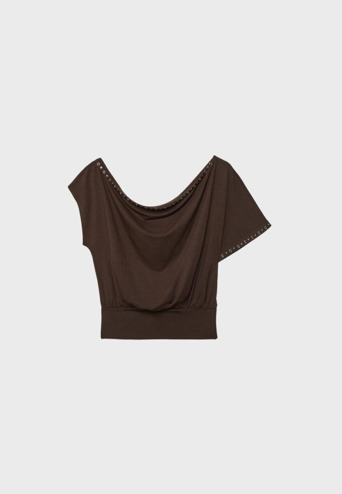 Asymmetrisch T-shirt met studs Asymmetrisch T-shirt met studs