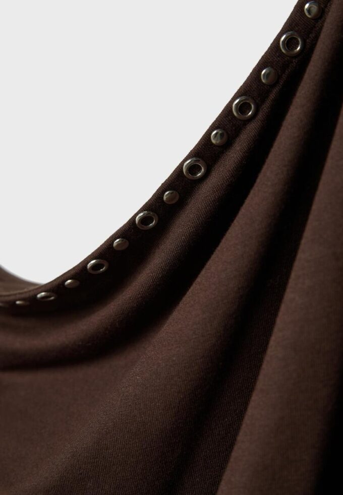 Asymmetrisch T-shirt met studs Asymmetrisch T-shirt met studs