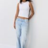 B04 Basics getailleerde mouwloze top