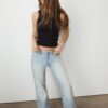 B04 Basics getailleerde mouwloze top