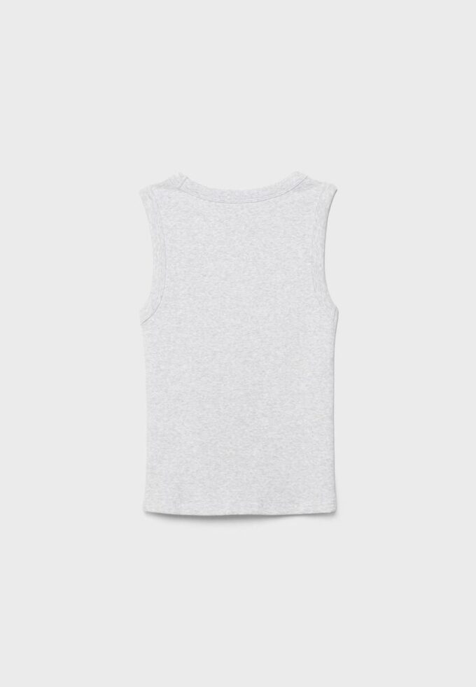 B04 Basics getailleerde mouwloze top
