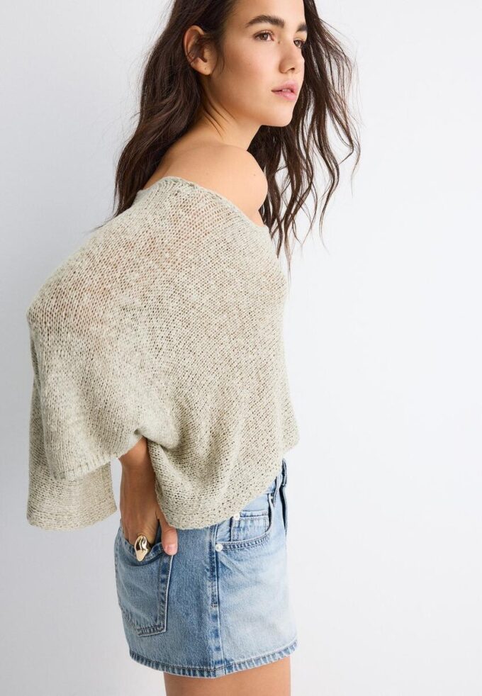 Basics gebreide trui met cape