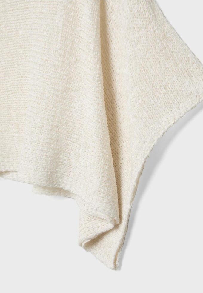 Basics gebreide trui met cape