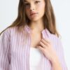 Basics gestreept popeline overhemd met zak Basics gestreept popeline overhemd met zak