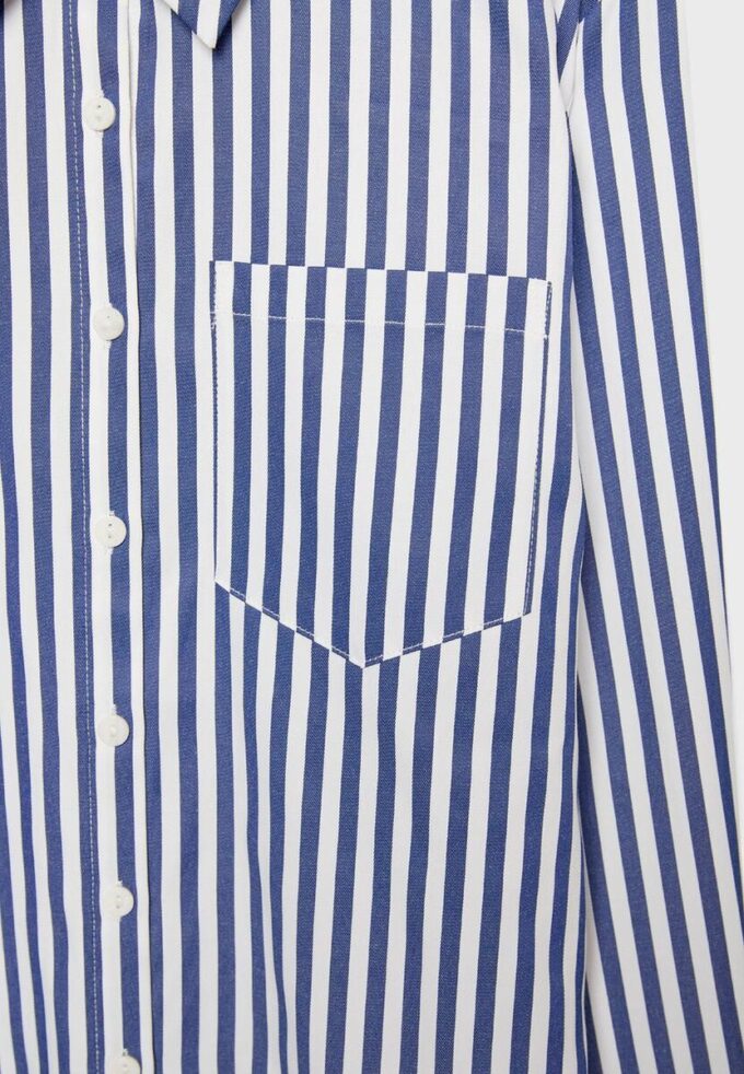 Basics gestreept popeline overhemd met zak Basics gestreept popeline overhemd met zak