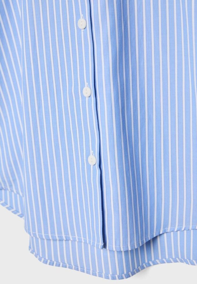 Basics gestreept popeline overhemd met zak