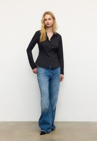 Basics getailleerd overhemd