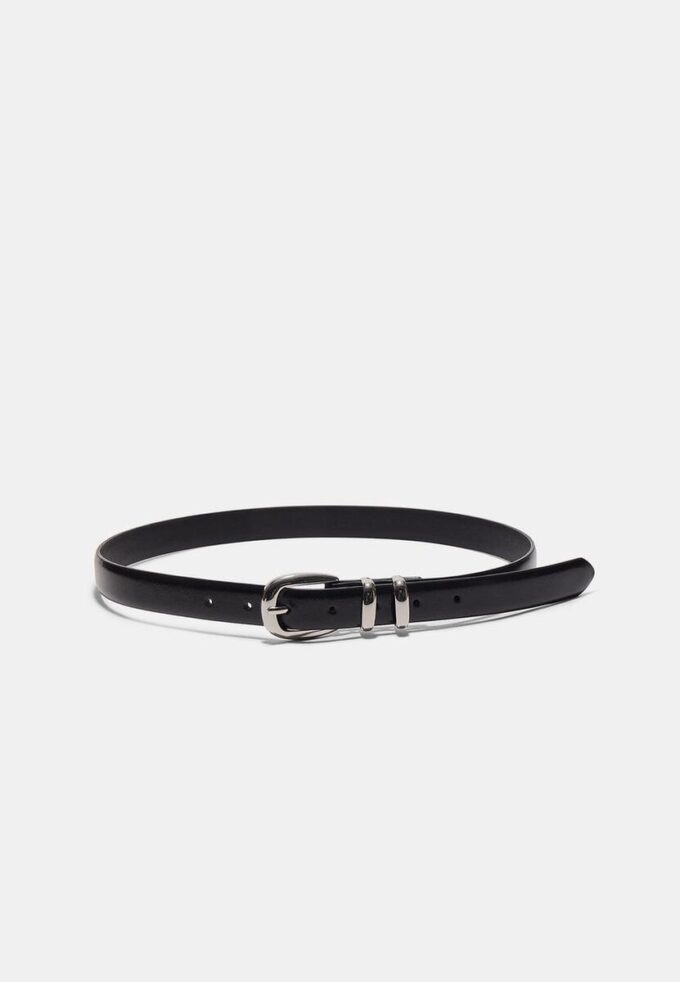 Basics glanzende riem met leereffect