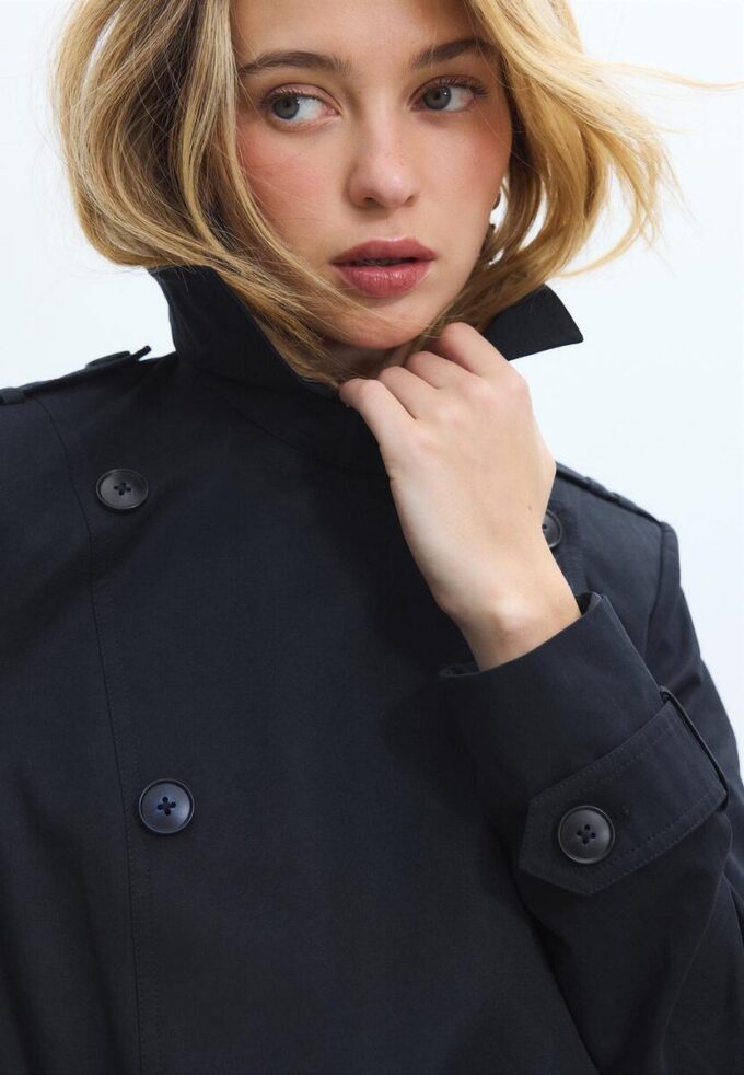 Basics korte trenchcoat