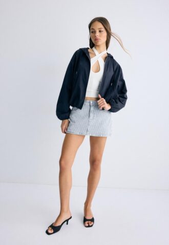 Basics nylon jas met capuchon