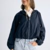 Basics nylon jas met capuchon