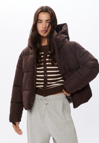 Basics pufferjack met capuchon