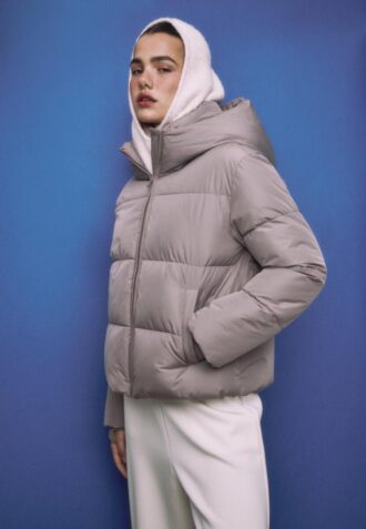 Basics pufferjack met capuchon