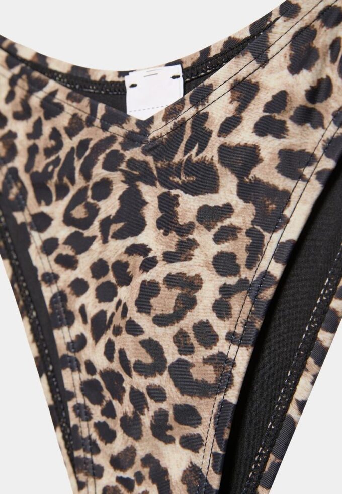 Basics V-Cut Braziliaanse bikinibroekje