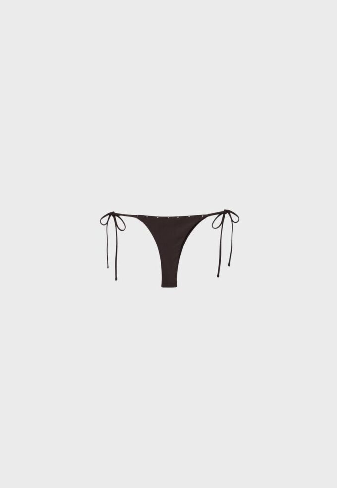 Bikinibroekje met studs en strikbandjes