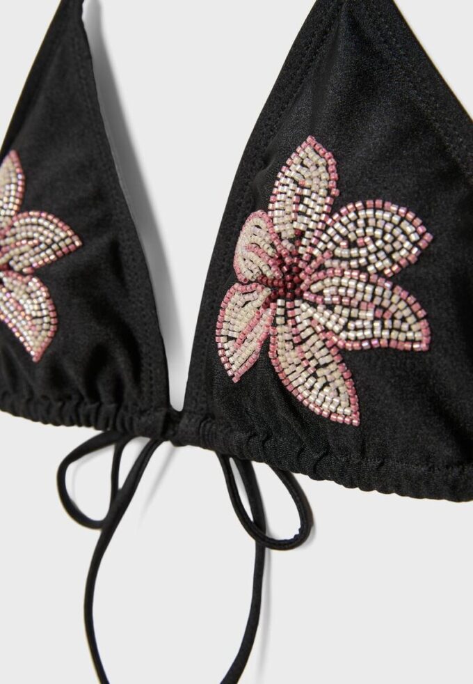Bikinitop met geborduurde bloemen