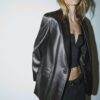 Blazer met reguliere pasvorm en leerlook Blazer met reguliere pasvorm en leerlook
