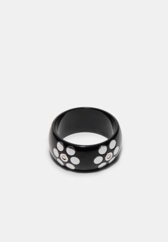 Bloemenarmband met studs