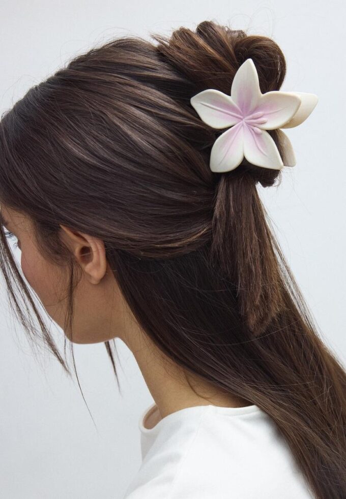 Bloemenhaarclip