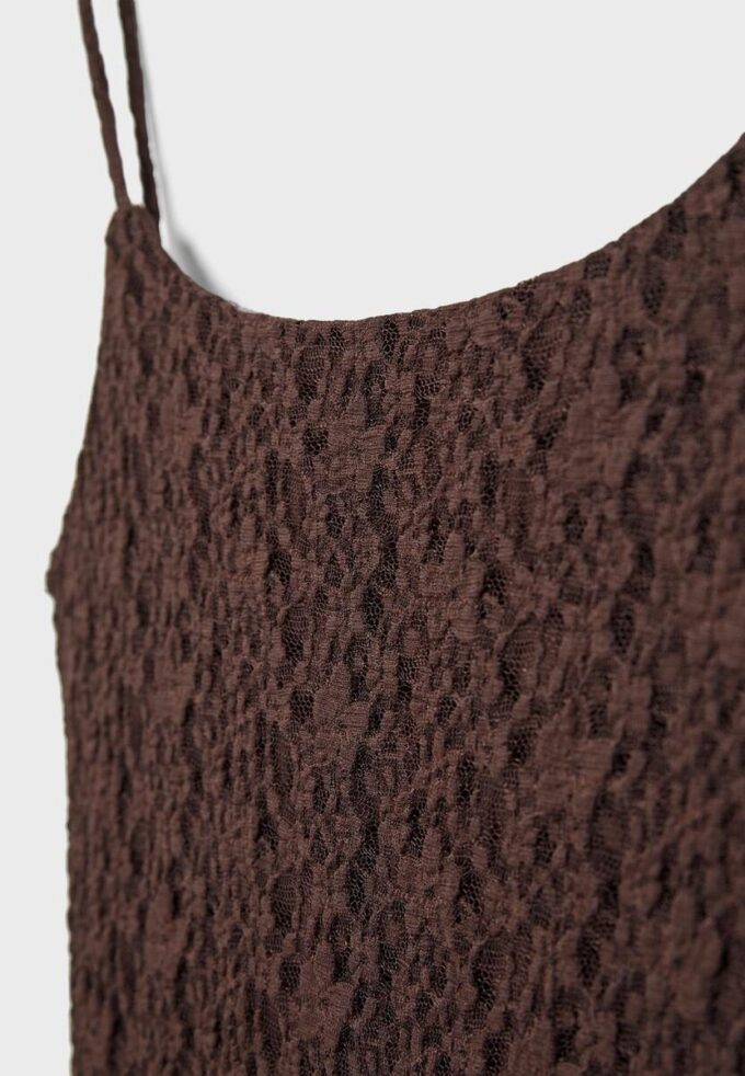 Blonde kanten midi-jurk met bandjes