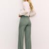 Broek met wijde pijpen Broek met wijde pijpen