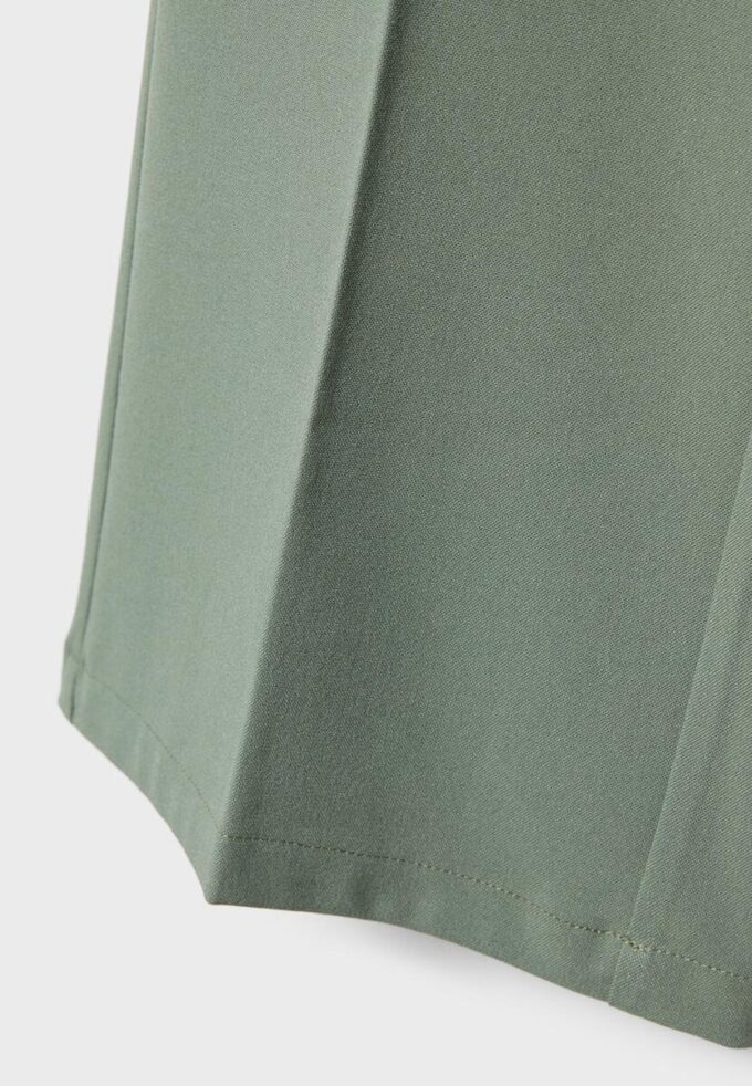 Broek met wijde pijpen Broek met wijde pijpen