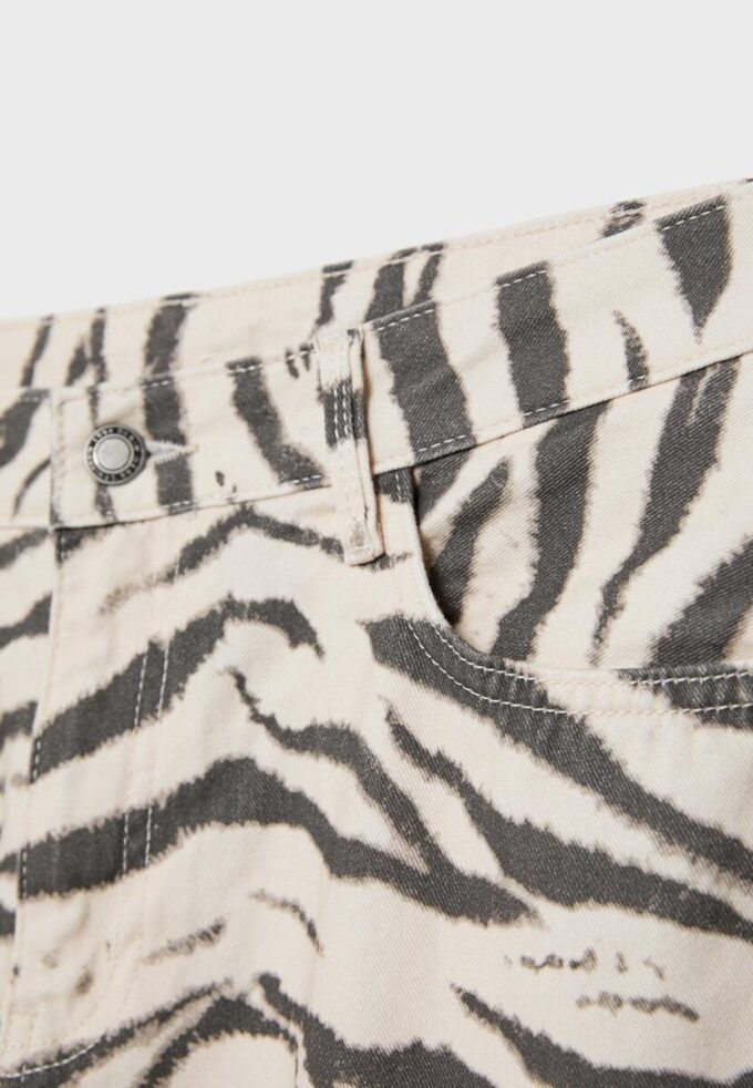 Broek met wijde pijpen Broek met wijde pijpen