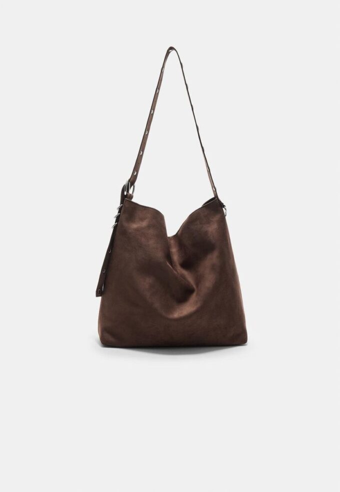 Bucketbag van imitatiesuède met riemdetail