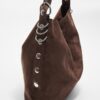 Bucketbag van imitatiesuède met riemdetail