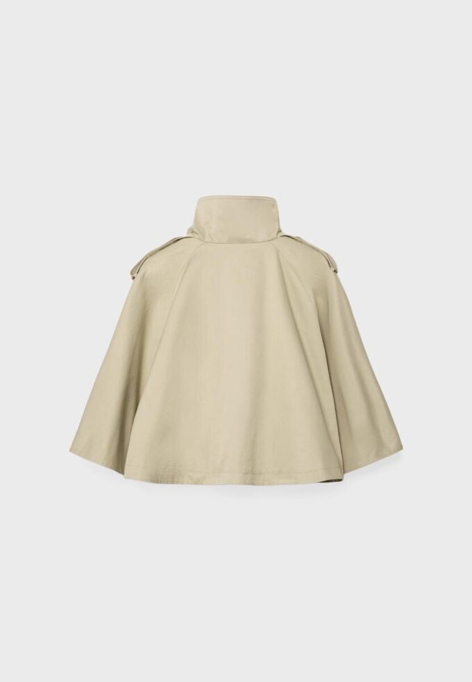 Cape-trenchcoat