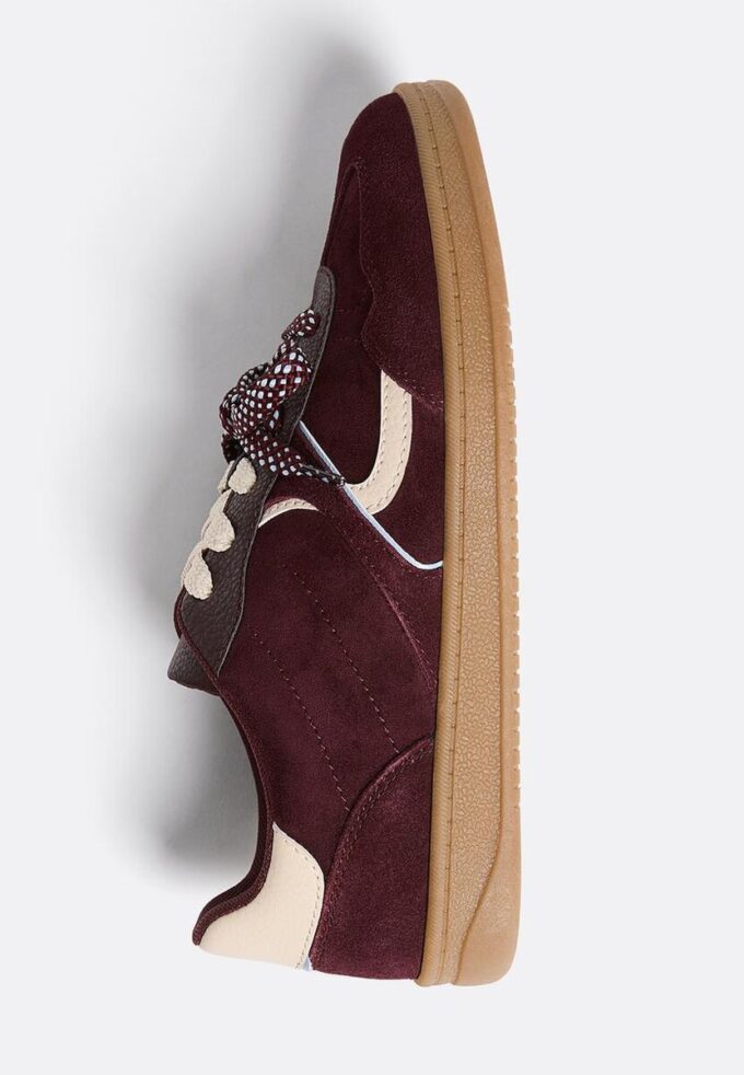Casual Sneakers met dubbele veters