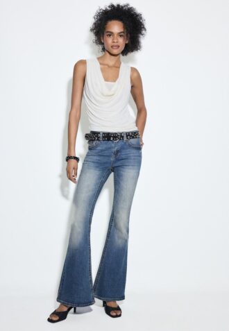 D04 Lage taille Flared jeans