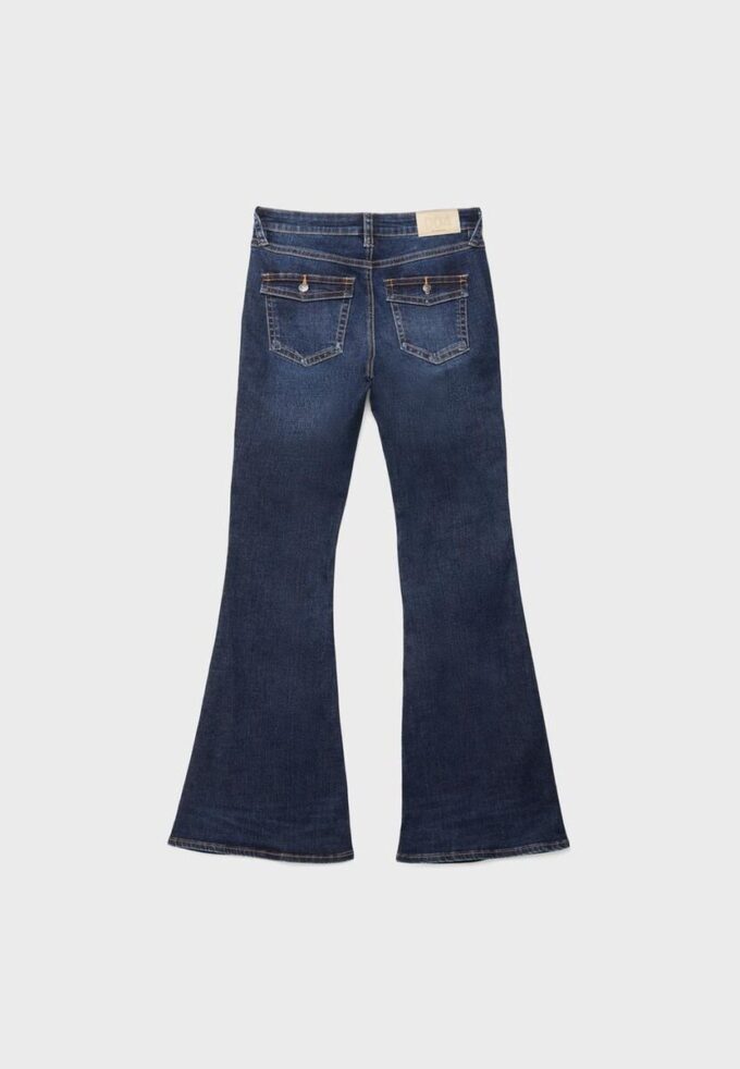 D04 Lage taille Flared jeans