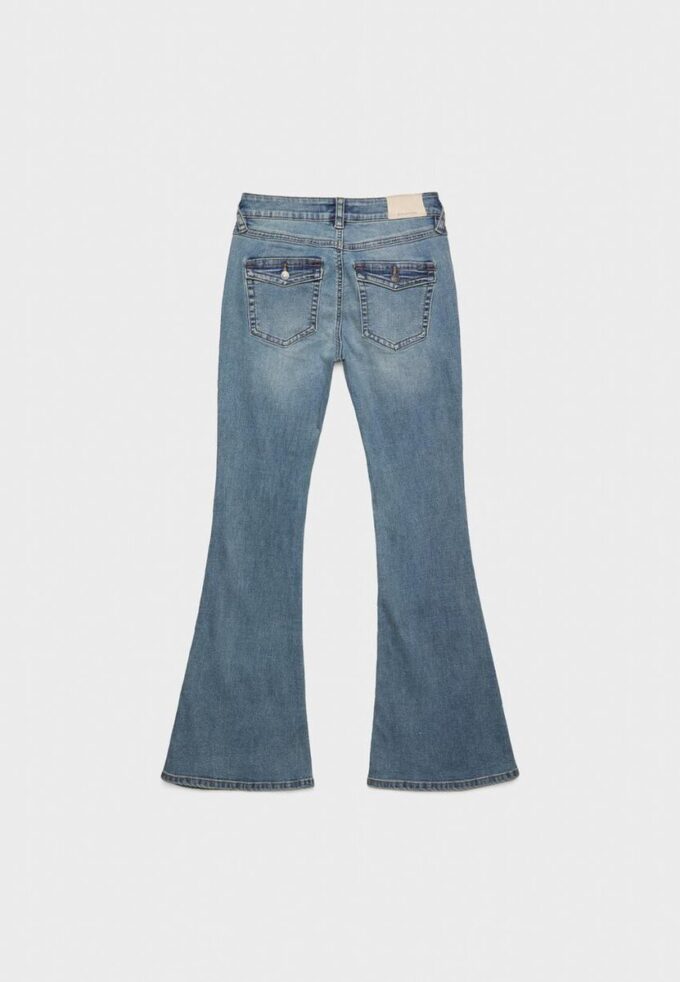D04 Lage taille Flared jeans