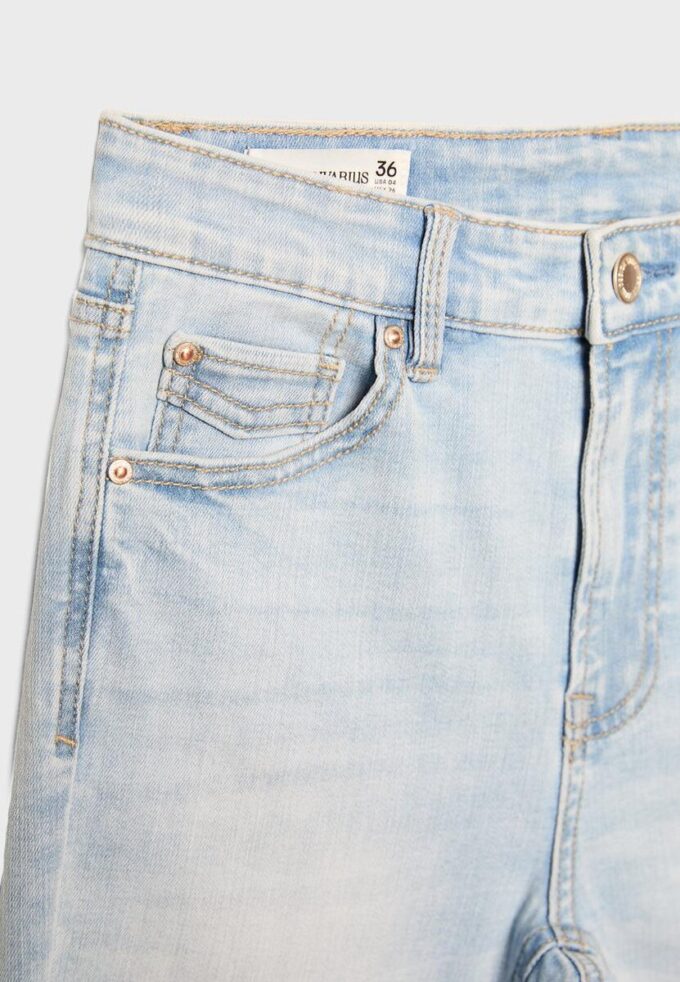 D07 High-Waist Jeans D07 High-Waist Jeans