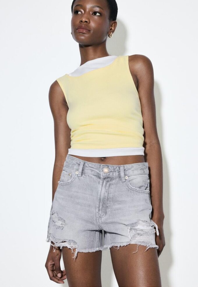 D75 Gescheurde denimshort