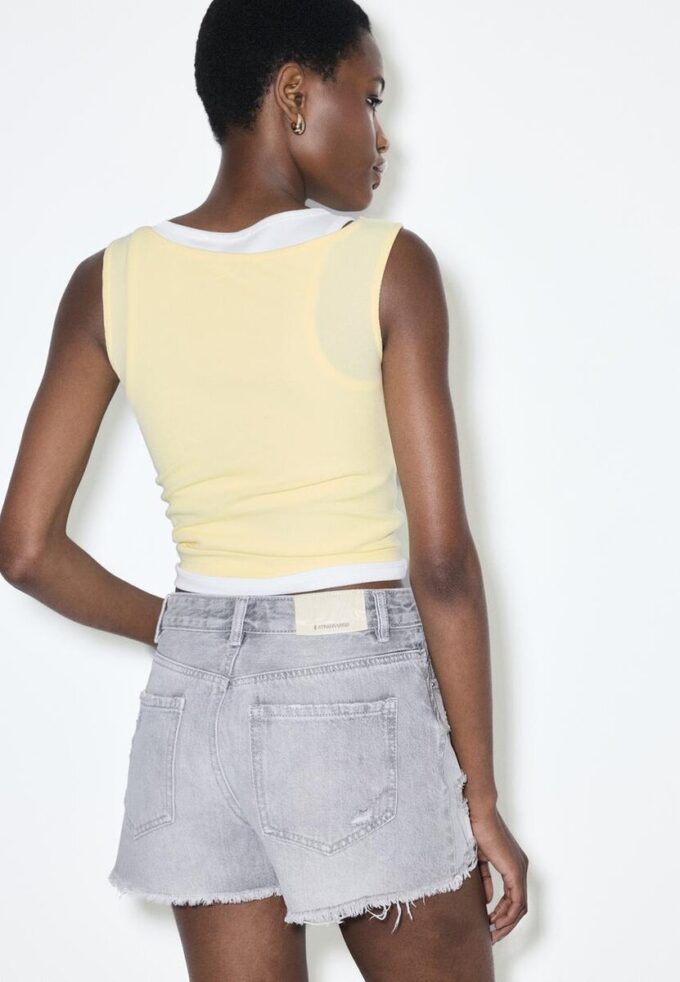 D75 Gescheurde denimshort