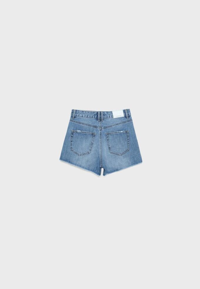D75 Gescheurde denimshort