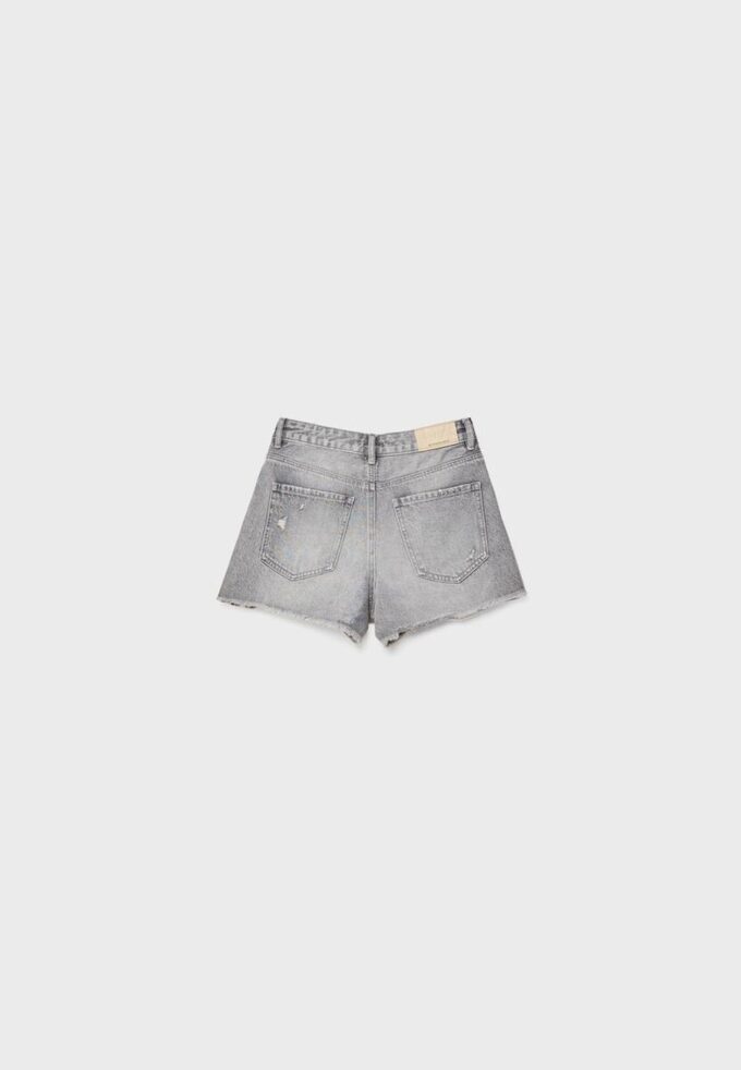 D75 Gescheurde denimshort